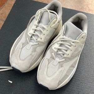 COPY - Yeezy waverunner